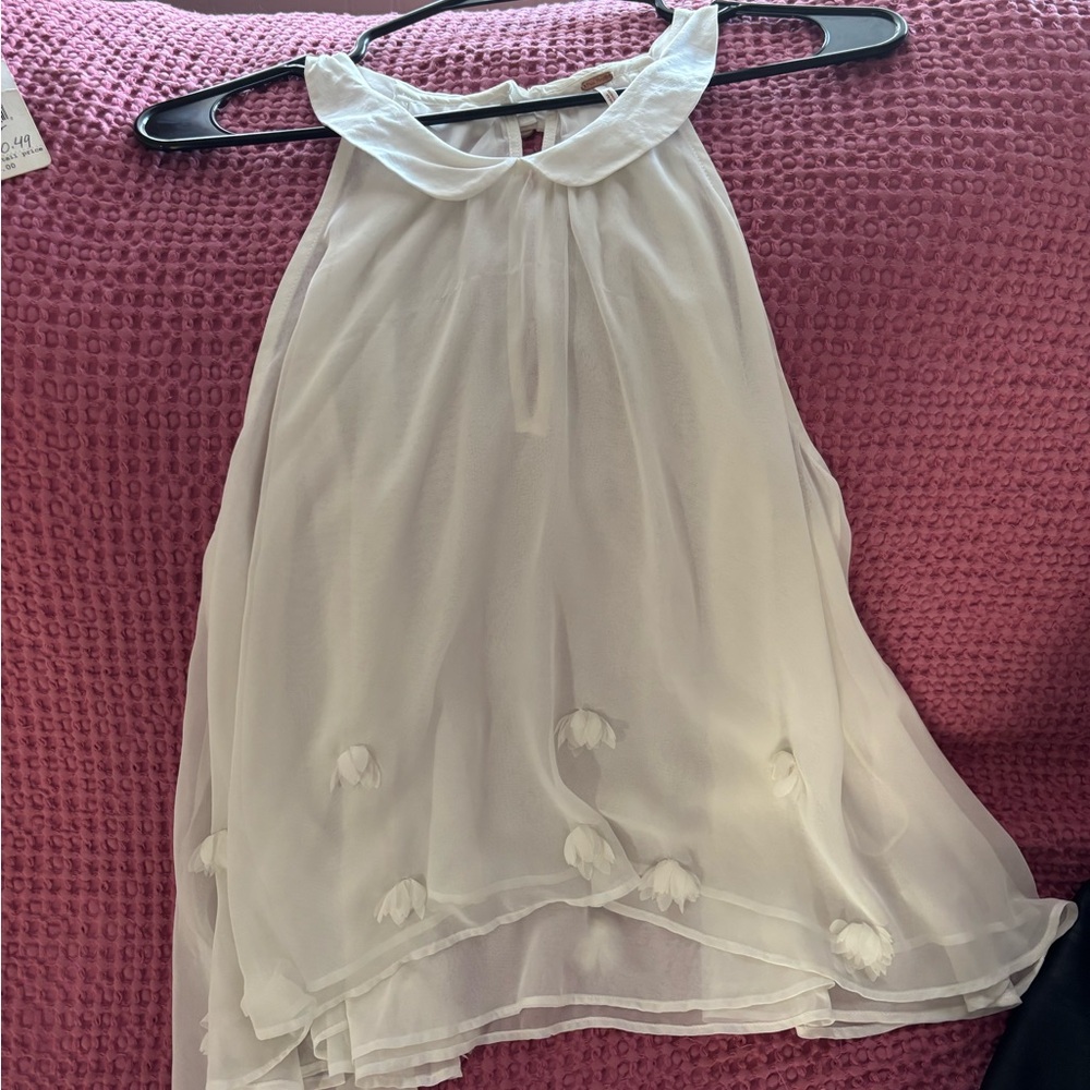 Free people￼ beautiful ivory/with collar/flower buds/fully lined worn one time